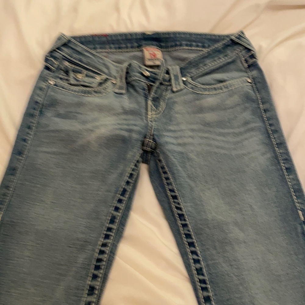 Brand new/no tags true w rhinestone embellishment